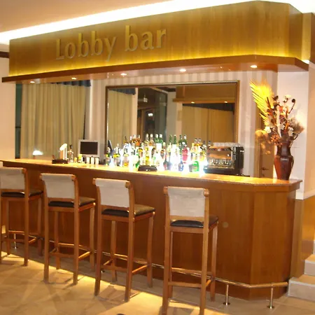 Two Bedroom With Balcony Apartamento